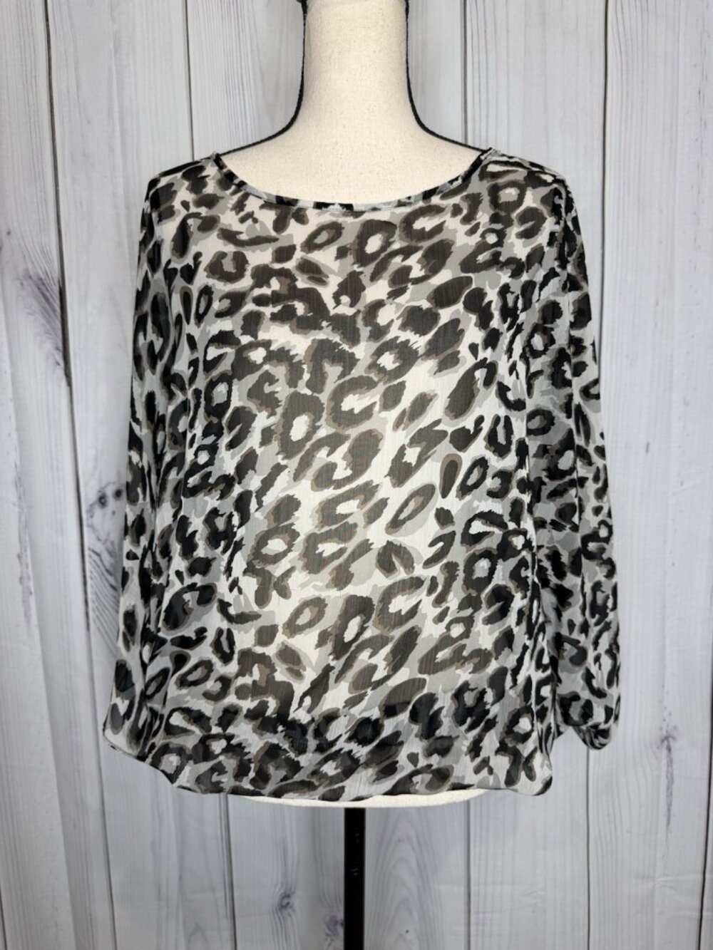 Annalee + Hope Blouse Women's Large Sheer Kimono Sleeve Top Animal Print